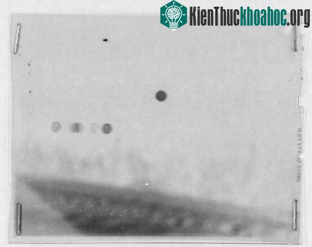 Bức ảnh về vật thể bay không xác định tại thành phố Roswell năm 1949.
