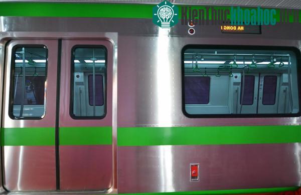 Cận cảnh tàu đường sắt đô thị đầu tiên ở Hà Nội- ảnh 6