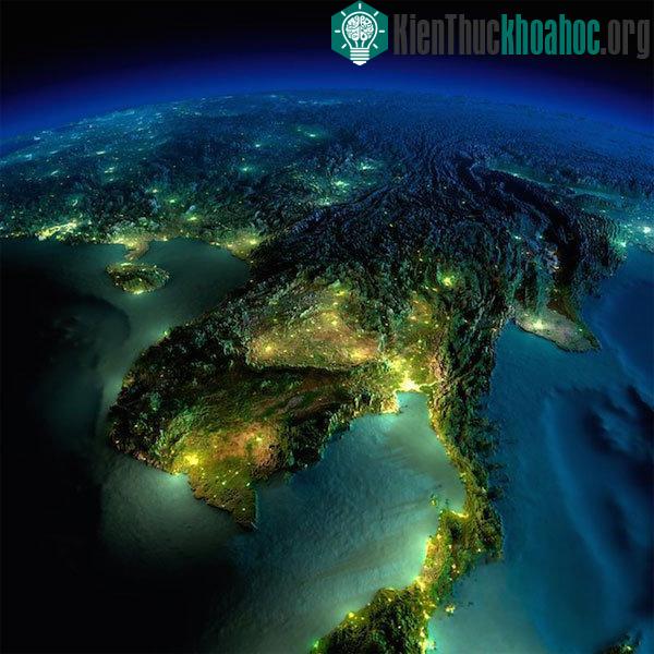 Châu Á - Việt Nam. Một hình ảnh được chụp từ phía đất mũi Cà Mau của Việt Nam.
