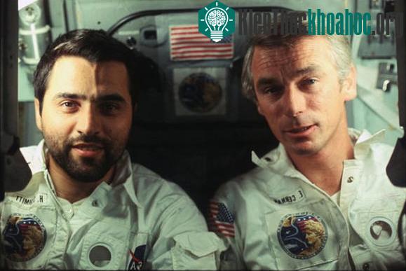 NASA công bố 8.400 bức ảnh về quá trình khám phá Mặt Trăng ảnh 5