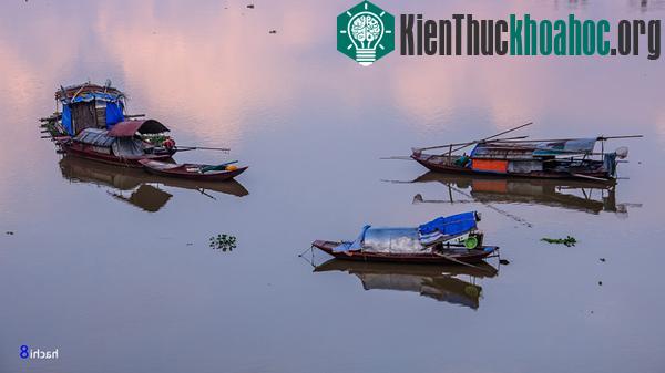 Dấu thời gian trên cầu Long Biên