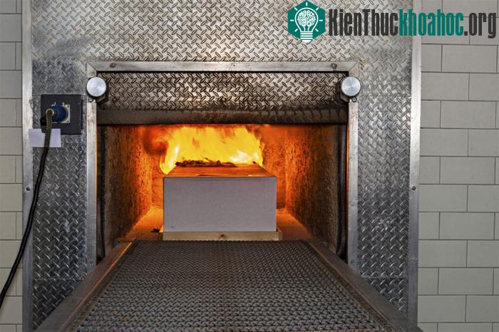 Giai đoạn đốt cháy kéo dài từ 2-3 giờ ở nhiệt độ là 800 -1200 độ C.