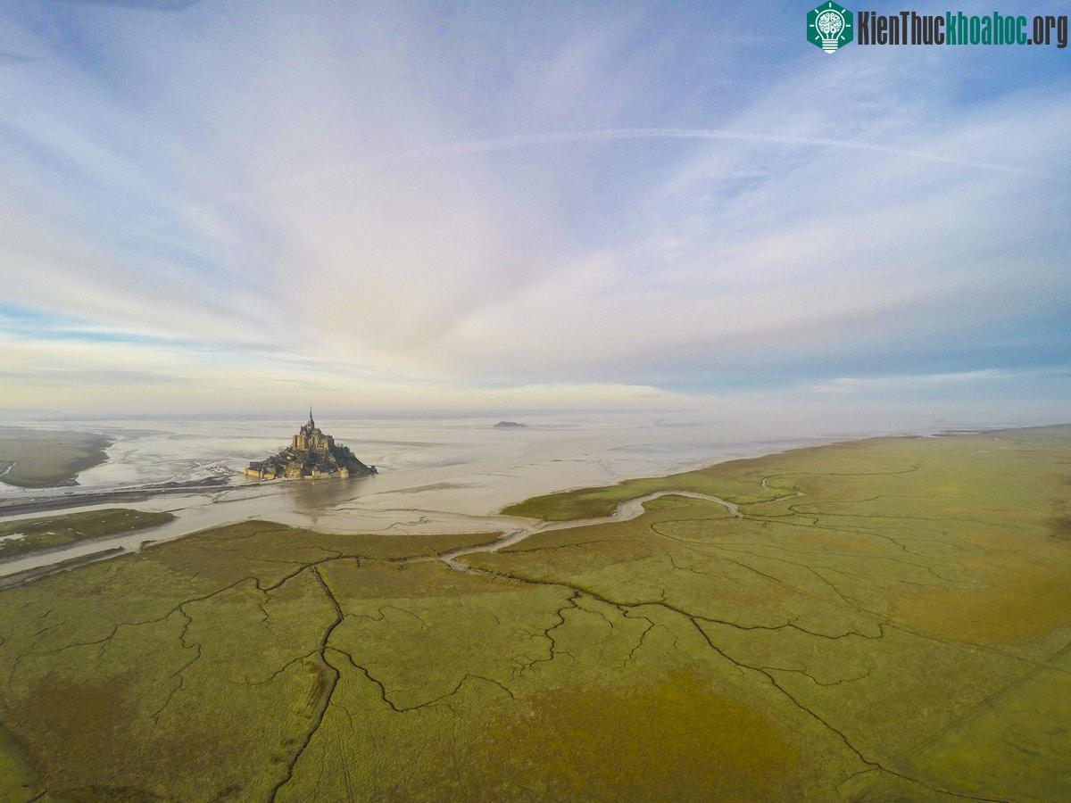 Đảo Mont-Saint-Michel, Normandie, Pháp.