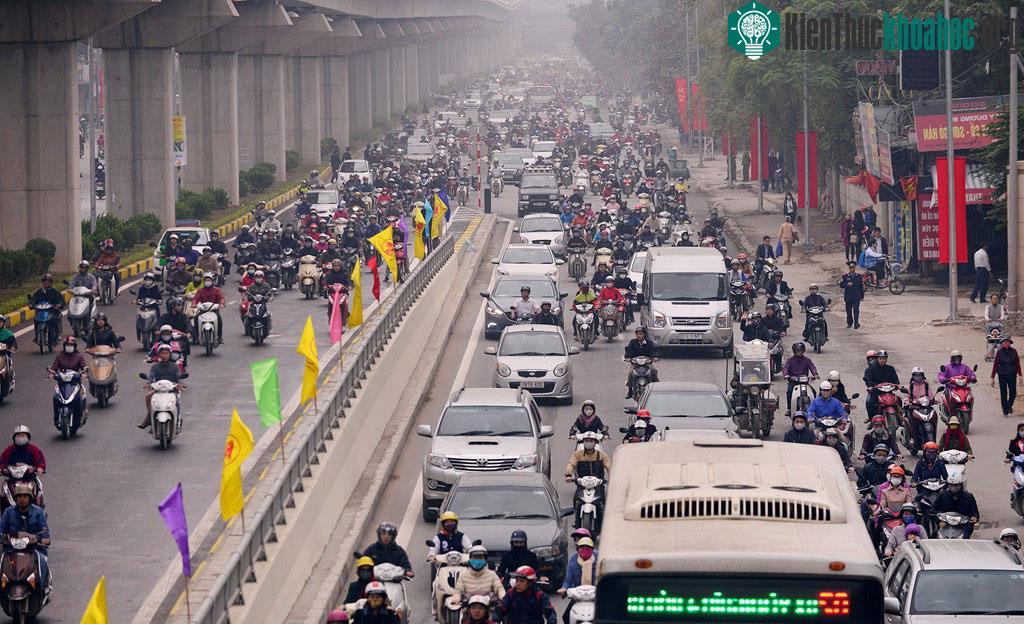 Cảnh tượng giao thông tại tuyến đường này như trong ảnh được coi là thông thoáng hơn trước đây vào giờ cao điểm.