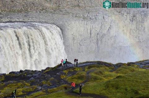 Hàng năm nơi này đón nhiều lượt khách tới tham quan.&nbsp;