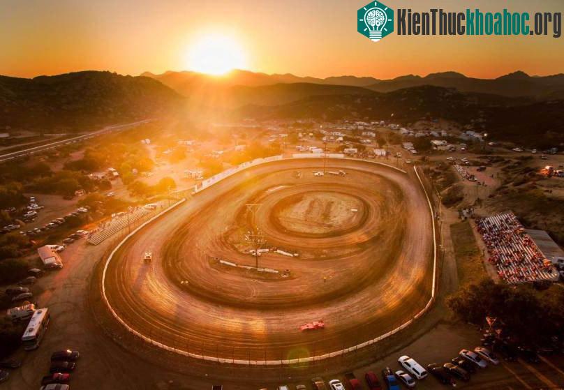 Barona Speedway ở Lakeside, California, Mỹ.