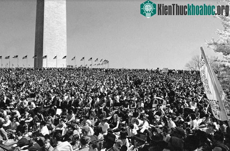Những bức ảnh kinh điển về chiến tranh Việt Nam 1962 - 1967