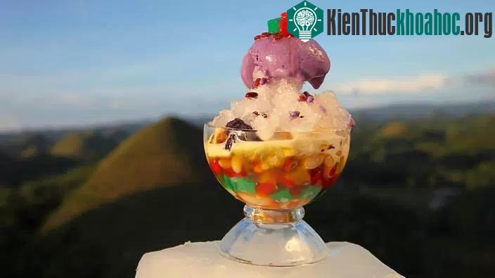 Halo-halo, Philippines: Món tráng miệng mát lạnh và độc đáo này của người Philippines khiến nhiều người choáng ngợp bởi độ phong phú của nguyên liệu. Halo-halo được làm từ đá bào, sữa đặc, kèm theo...