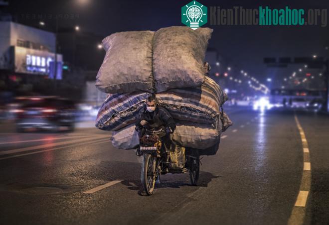 Những chuyến xe quá tải trên khắp thế giới