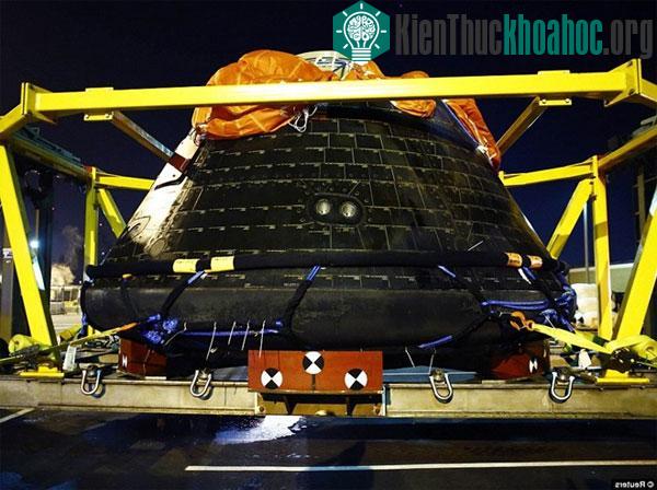 Cơ quan Hàng không Vũ trụ Mỹ (NASA) phóng thành công tàu vũ trụ Orion lên quỹ đạo Trái Đất lúc 7h05 sáng ngày 5/12 theo giờ địa phương. Tàu Orion bay quanh trái đất hai vòng. Trong lần đầu, tàu bay...