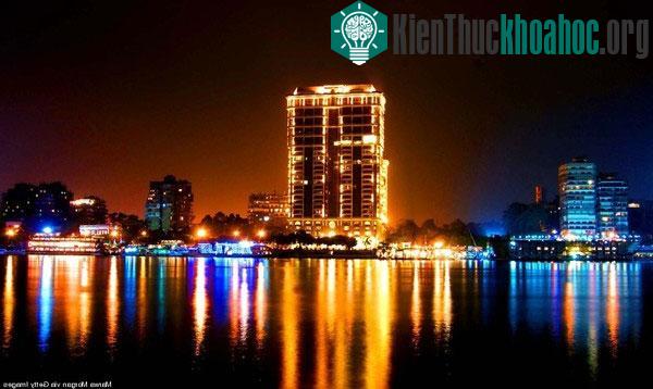 Khách sạn Four Seasons ở Cairo.
