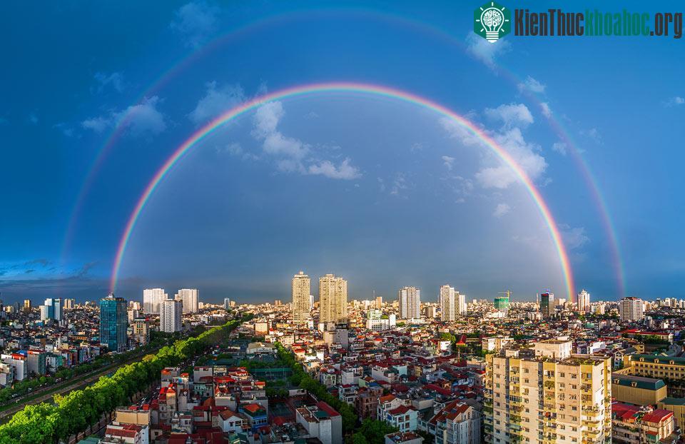 "Hà Nội sau mưa" của tác giả Vũ Long.
