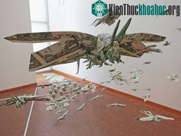Những mẫu xếp hình bằng tiền độc đáo trên thế giới- ảnh 9