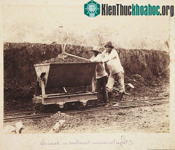 Bộ ảnh đáng kinh ngạc về việc xây dựng kênh đào Panama- ảnh 9