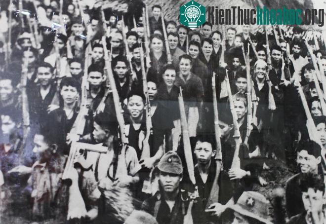 Chùm ảnh: Kỷ niệm 70 năm ngày Tổng khởi nghĩa thắng lợi