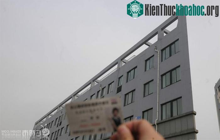 Sốc với những tòa nhà "không thể mỏng hơn" chỉ có ở Trung Quốc ảnh 9