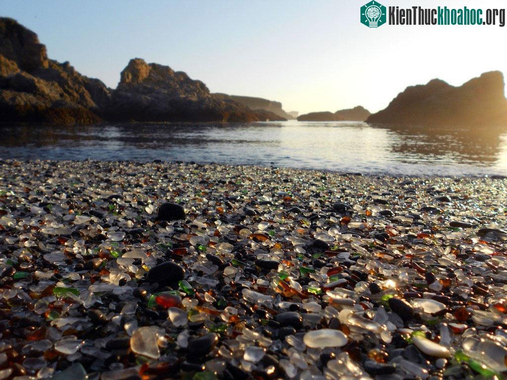 Bãi biển thủy tinh, California, Hoa Kỳ