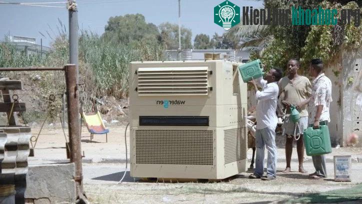 Máy tạo nước từ không khí của Water-Gen.