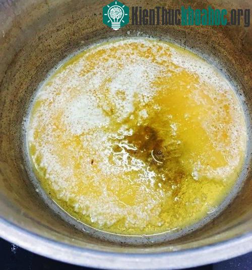 Các thành phần được trộn lẫn với nhau.