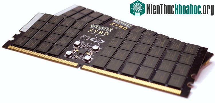 Nguyên mẫu PCIe SSD Onyx Moneta.​