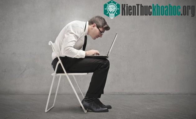Cơ thể lúc nào cũng cảm thấy mệt mỏi, uể oải.