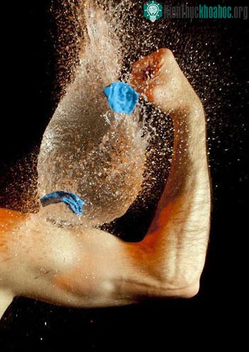 Scott Dickson là người tạo ra các hình ảnh ấn tượng như thế này.