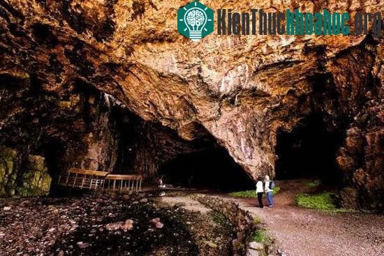 Thác nước trong hang đá ở Scotland ảnh 5