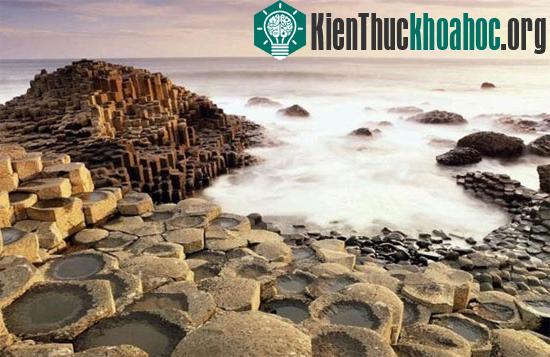 Khu du lịch Giants Causeway