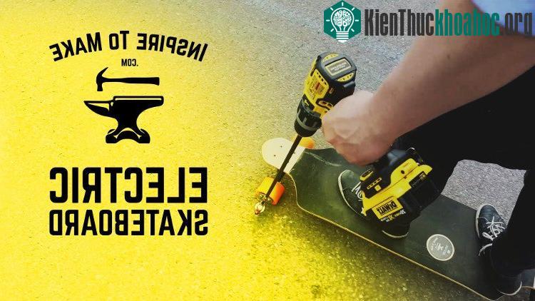 Điểm trừ duy nhất là bạn phải cầm máy khoan trên tay trong suốt quá trình di chuyển.