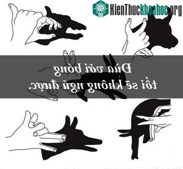 Một trò chơi thú vị nhưng vẫn luôn bị cấm mỗi khi gần đến giờ đi ngủ.