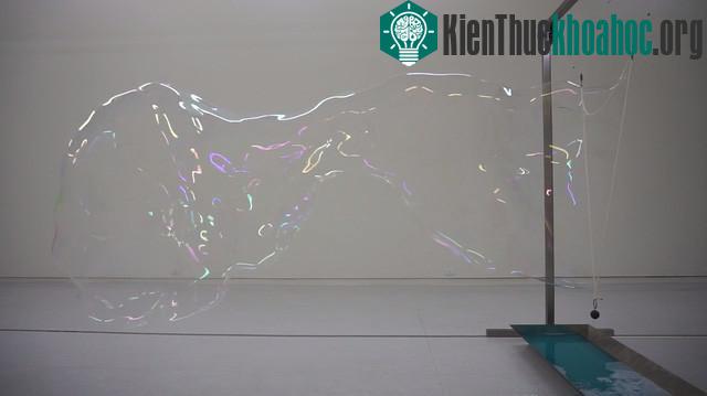 Máy thổi bong bóng xà phòng được gọi là "Thiết bị dành cho bong bóng # 2".