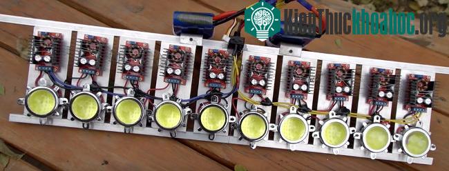 Đèn LED tự chế của rctestflight.