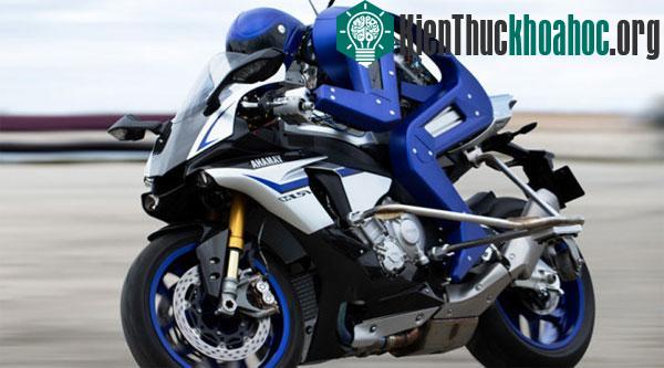 Robot lái môtô của Yamaha - (Ảnh: RT/Yamaha).