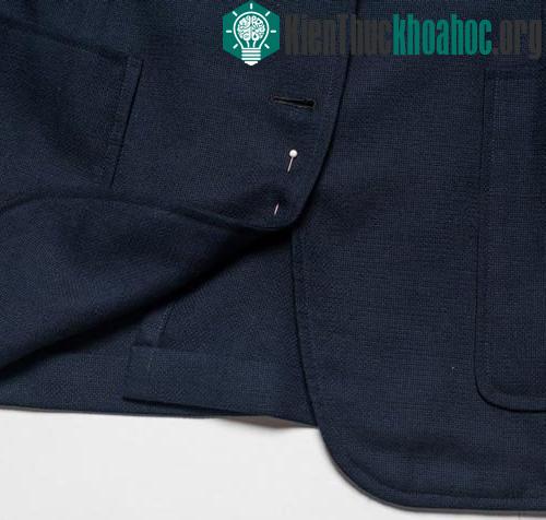 Mẹo gấp quần áo complet cất vali không bị nhăn- ảnh 2