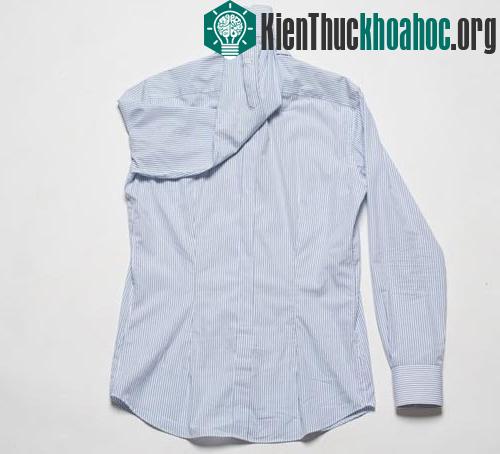 Mẹo gấp quần áo complet cất vali không bị nhăn- ảnh 13