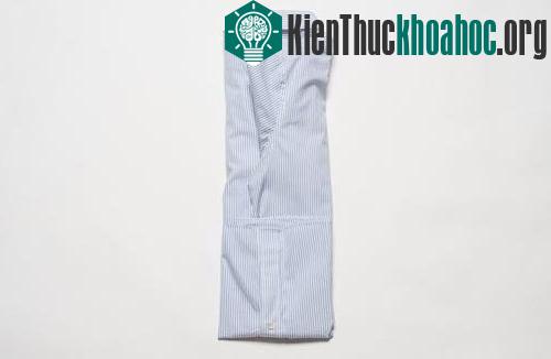 Mẹo gấp quần áo complet cất vali không bị nhăn- ảnh 18