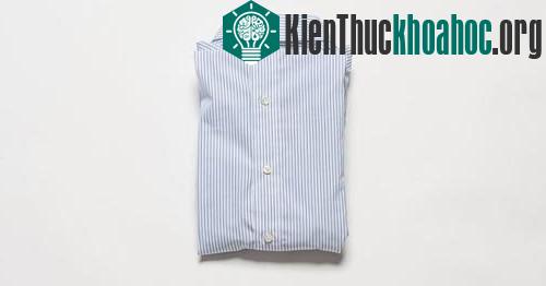 Mẹo gấp quần áo complet cất vali không bị nhăn- ảnh 19