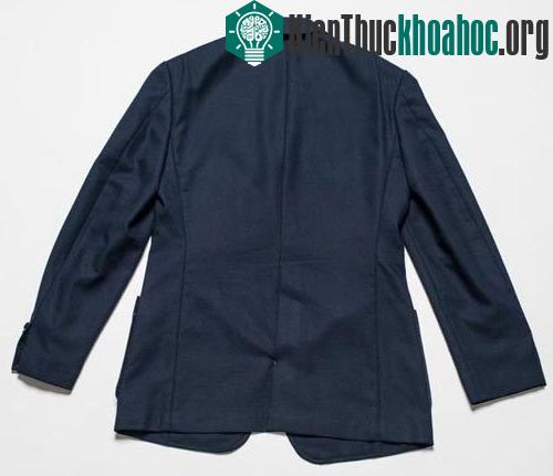 Mẹo gấp quần áo complet cất vali không bị nhăn- ảnh 3