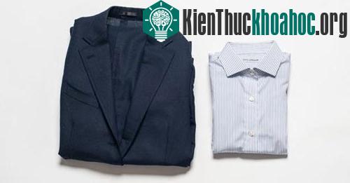 Mẹo gấp quần áo complet cất vali không bị nhăn- ảnh 21