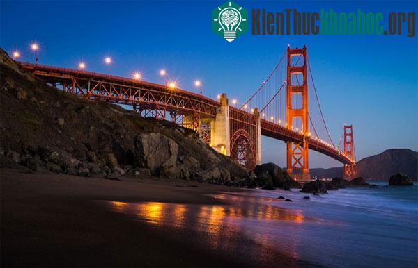 Ngày 5/1: Cầu Cổng Vàng được xây dựng qua vịnh San Francisco