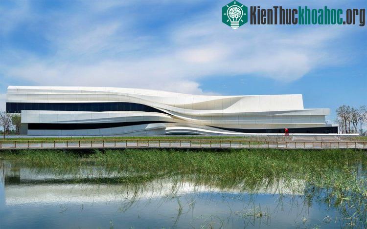 WAA đã sử dụng chất liệu bê tông gia cố sợi thủy tinh để xây dựng tòa nhà.