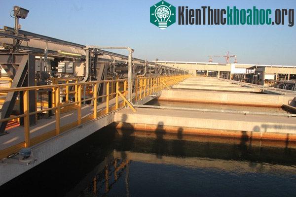 Tham quan nhà máy biến nước biển thành nước ngọt lớn nhất thế giới