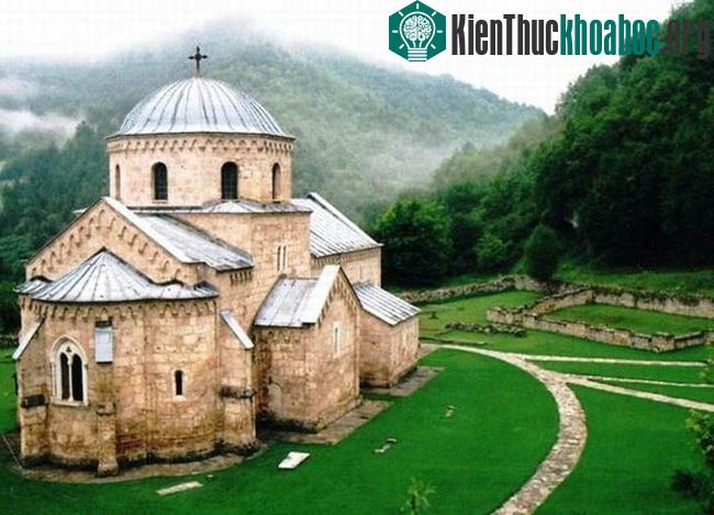 Những tu viện có một không hai trên thế giới