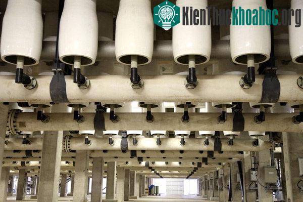 Tham quan nhà máy biến nước biển thành nước ngọt lớn nhất thế giới