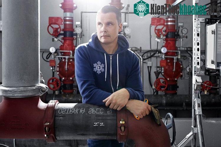 Chuyên gia Joakim Karlson cho biết làm việc ở đây đòi hỏi trách nhiệm cao bởi đây là một trung tâm đặc biệt quan trọng