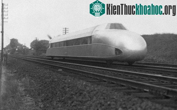 Những tuyến đường sắt độc đáo đến "không tưởng" trên thế giới