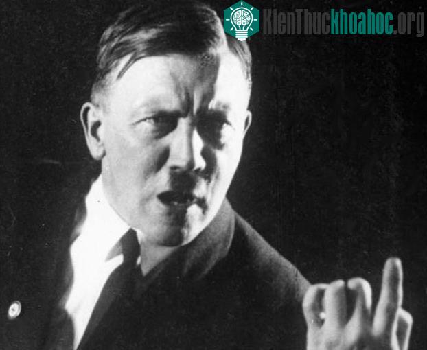 Ảnh chụp nhà độc tài Adolf Hitler năm 1932