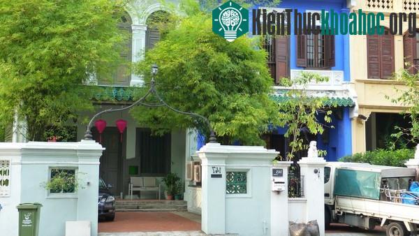 Cựu Thủ tướng Lý Quang Diệu sinh ngày 16/9/1923 trong một gia đình người Hoa khá giả tại Singapore, thuộc thế hệ thứ 3 người nhập cư từ Trung Quốc. Gia đình ông đã di cư từ tỉnh Quảng Đông tới Sing...