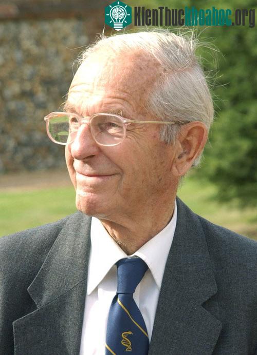 Tiến sĩ&nbsp;Frederick Sanger