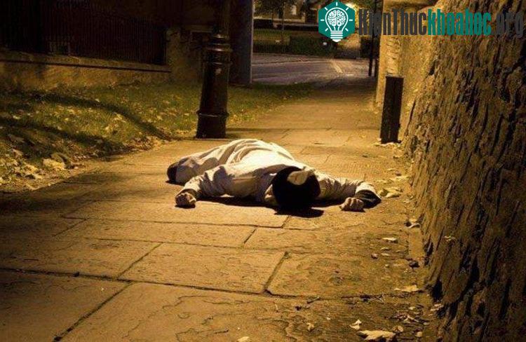 Tiến sĩ Benito Que - nhà sinh vật học chuyên nghiên cứu về HIV/AID - được tìm thấy đã chết ngay bên ngoài phòng thí nghiệm của mình tại Trường dược Miami ở Florida (Mỹ). (Ảnh minh họa).